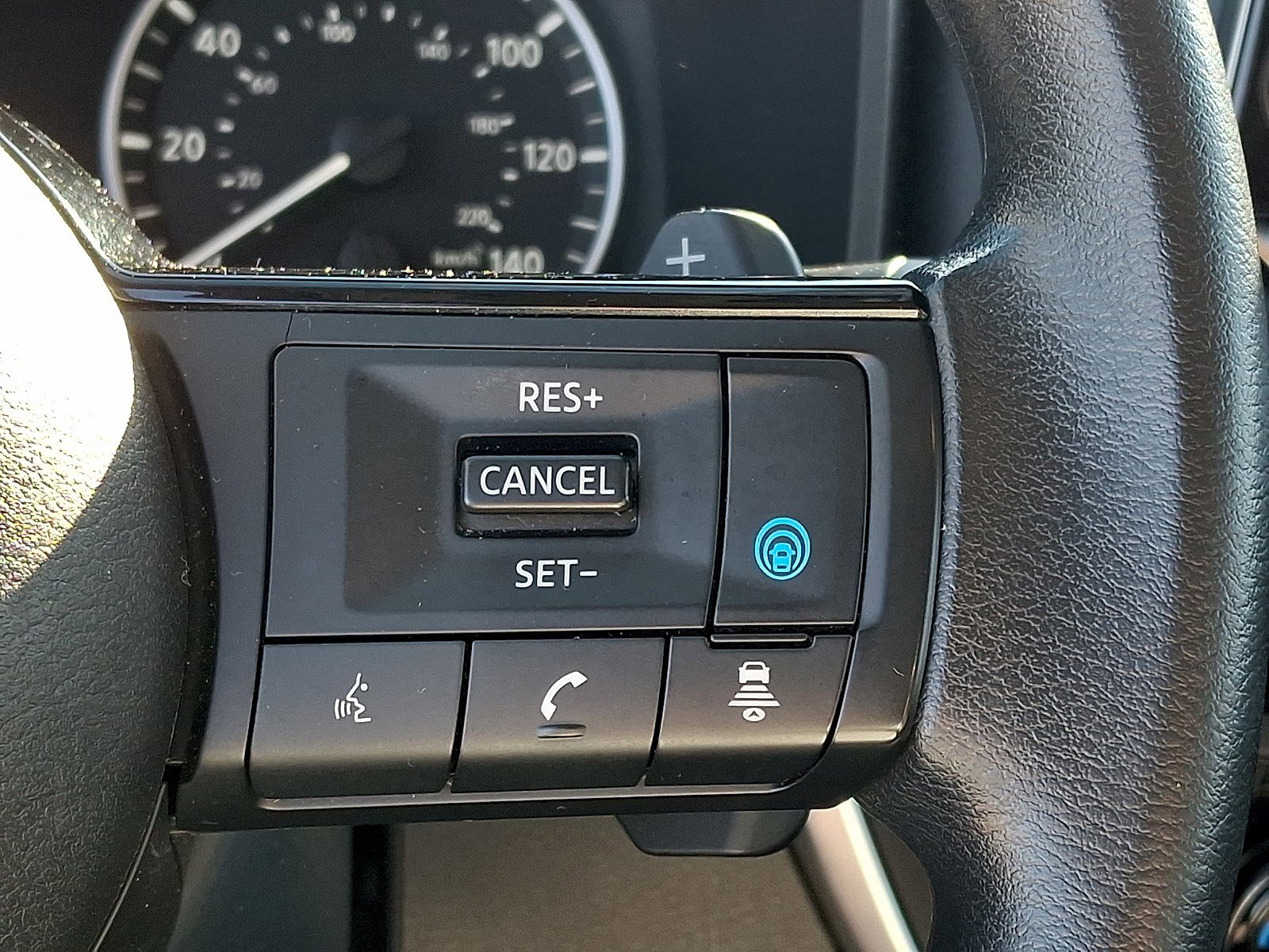 Used 2023 Nissan Rogue SV image 20