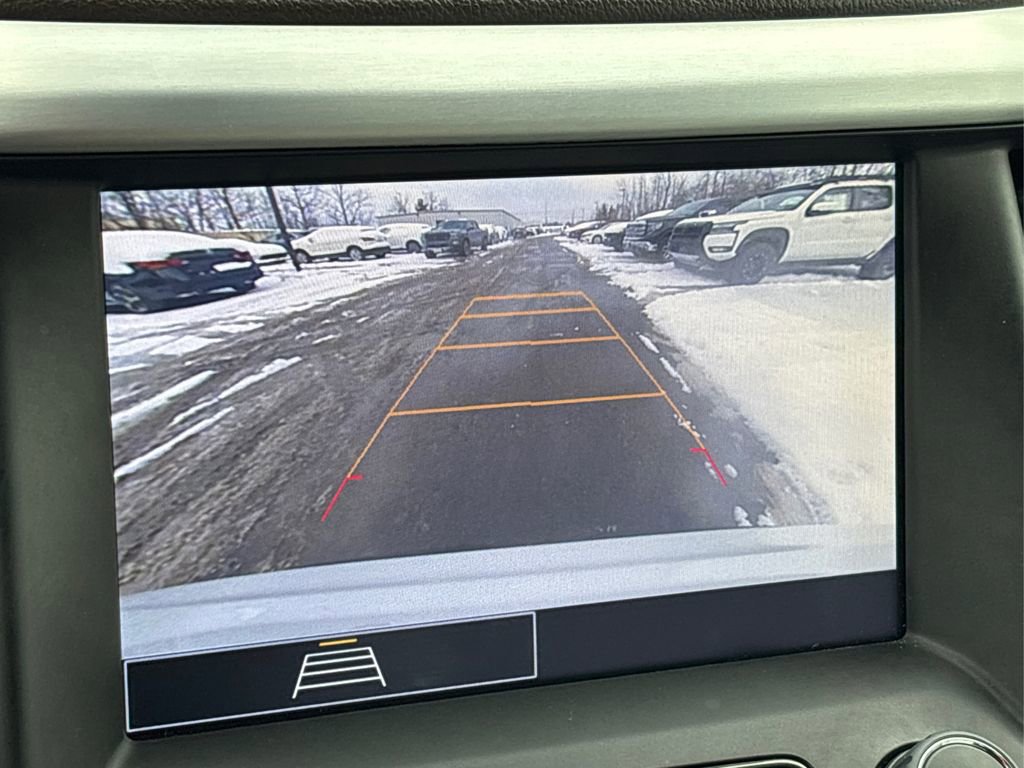 Used 2023 GMC Acadia SLE w/ LPO, Floor Liner Package image 25