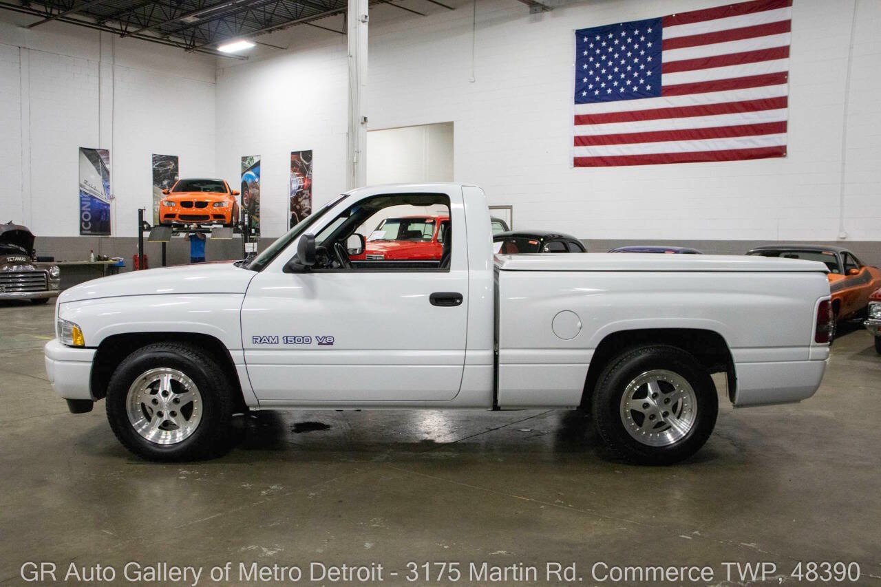 Used 1998 Dodge Ram 1500 Truck 2WD Regular Cab image 3