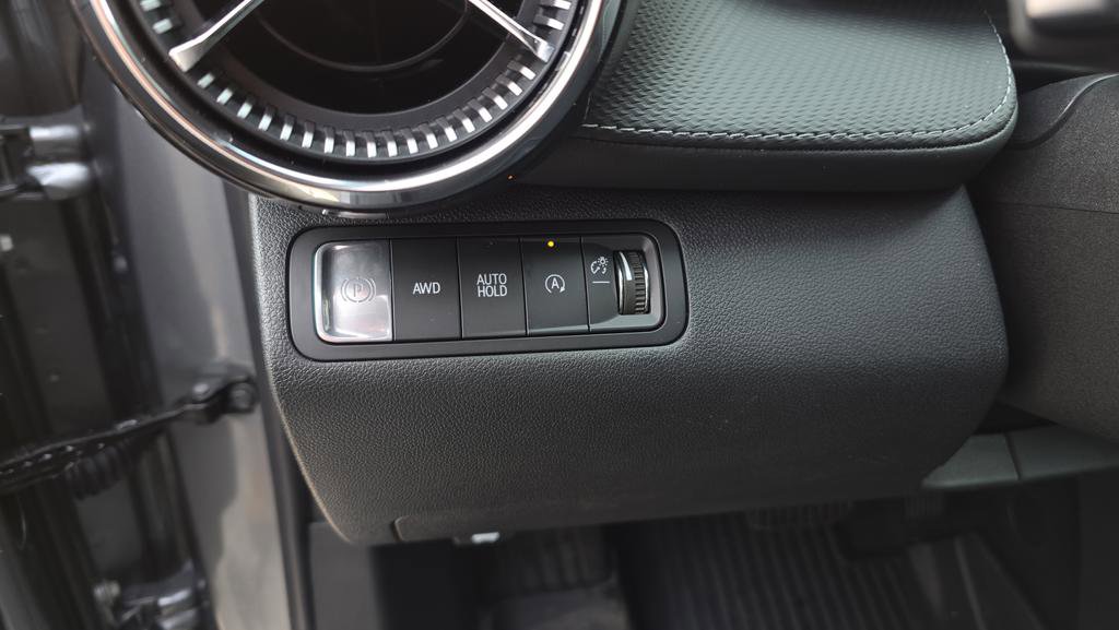 Used 2026 Chevrolet Equinox LT w/ Convenience Package II image 18