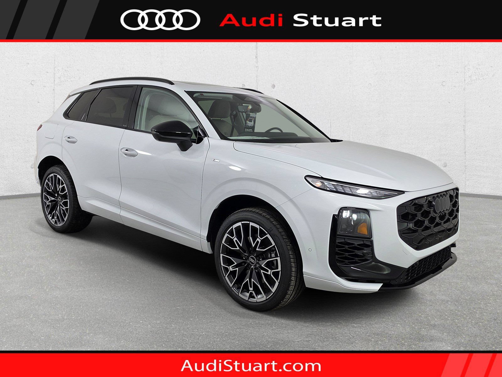 New 2026 Audi Q3 quattro 2.0T AWD/4WD image 1