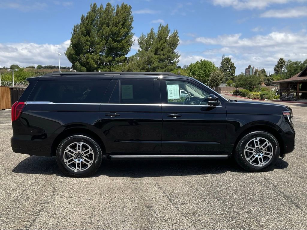 Used 2025 Ford Expedition Max Active AWD/4WD image 7