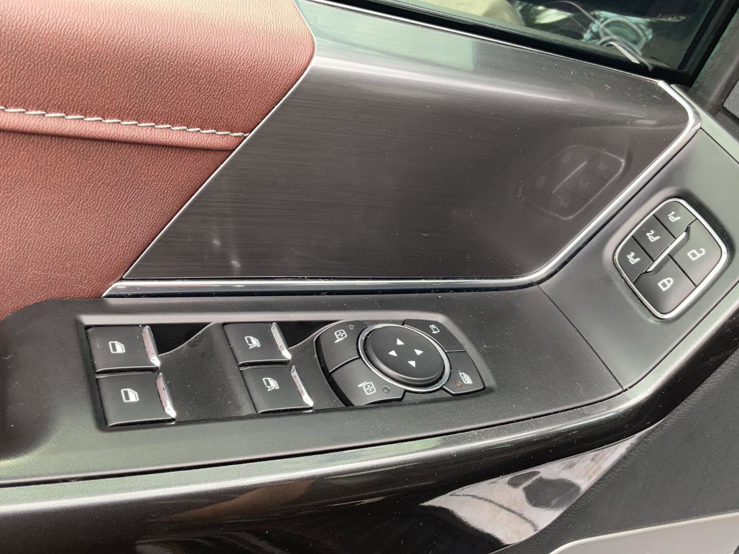 Used 2021 Ford F150 Lariat w/ Equipment Group 502A High image 13