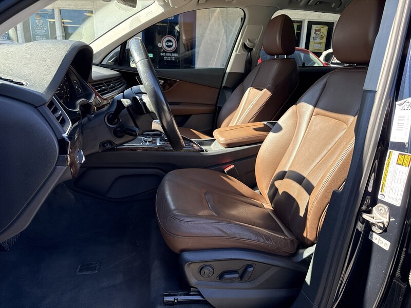 Used 2017 Audi Q7 3.0T Premium Plus AWD/4WD image 11