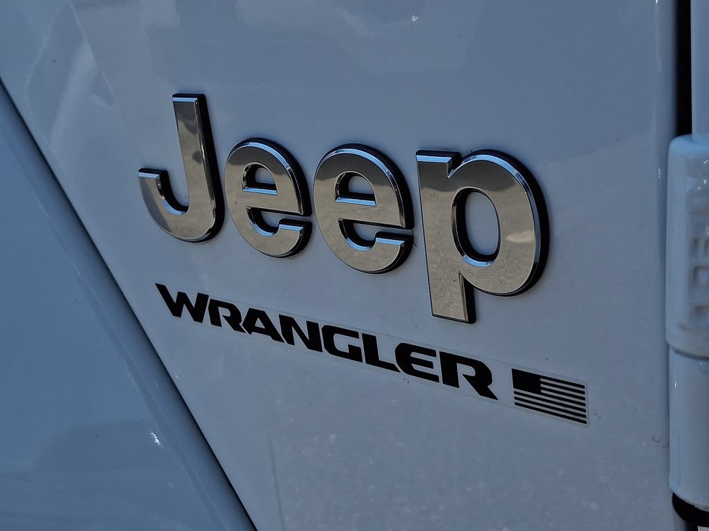 Used 2024 Jeep Wrangler Unlimited Sahara w/ Technology Group AWD/4WD image 30