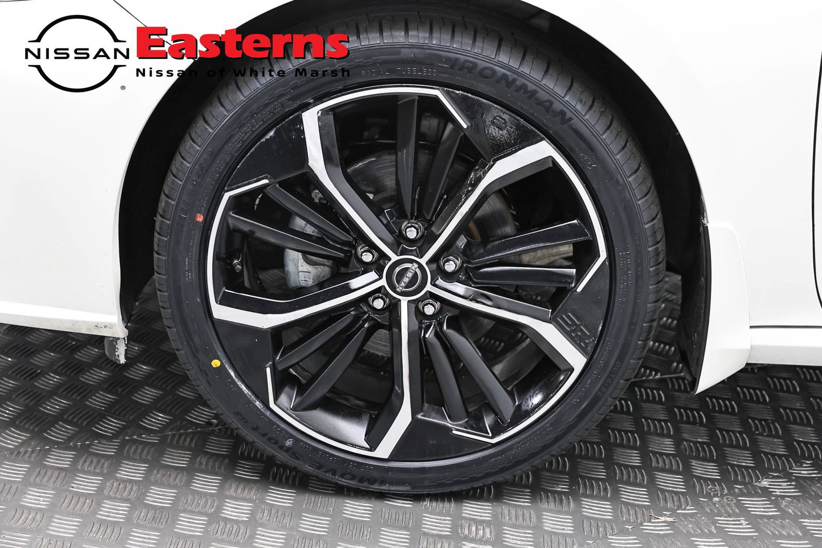 Used 2025 Nissan Altima 2.5 SR FWD image 31
