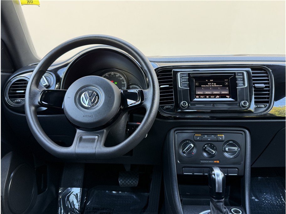 Used 2017 Volkswagen Beetle 1.8T FWD image 11
