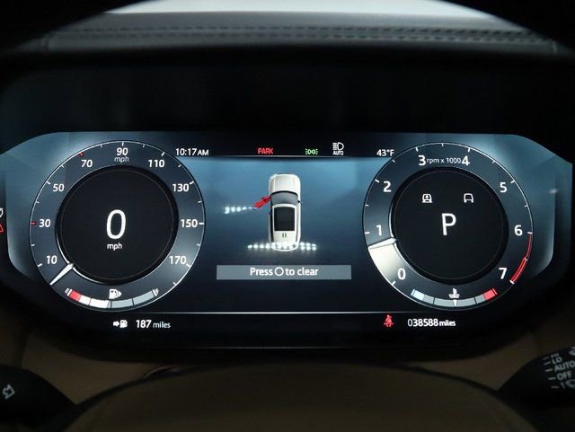 Used 2023 Land Rover Range Rover SE image 23