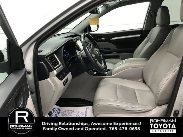 Used 2019 Toyota Highlander XLE image 11