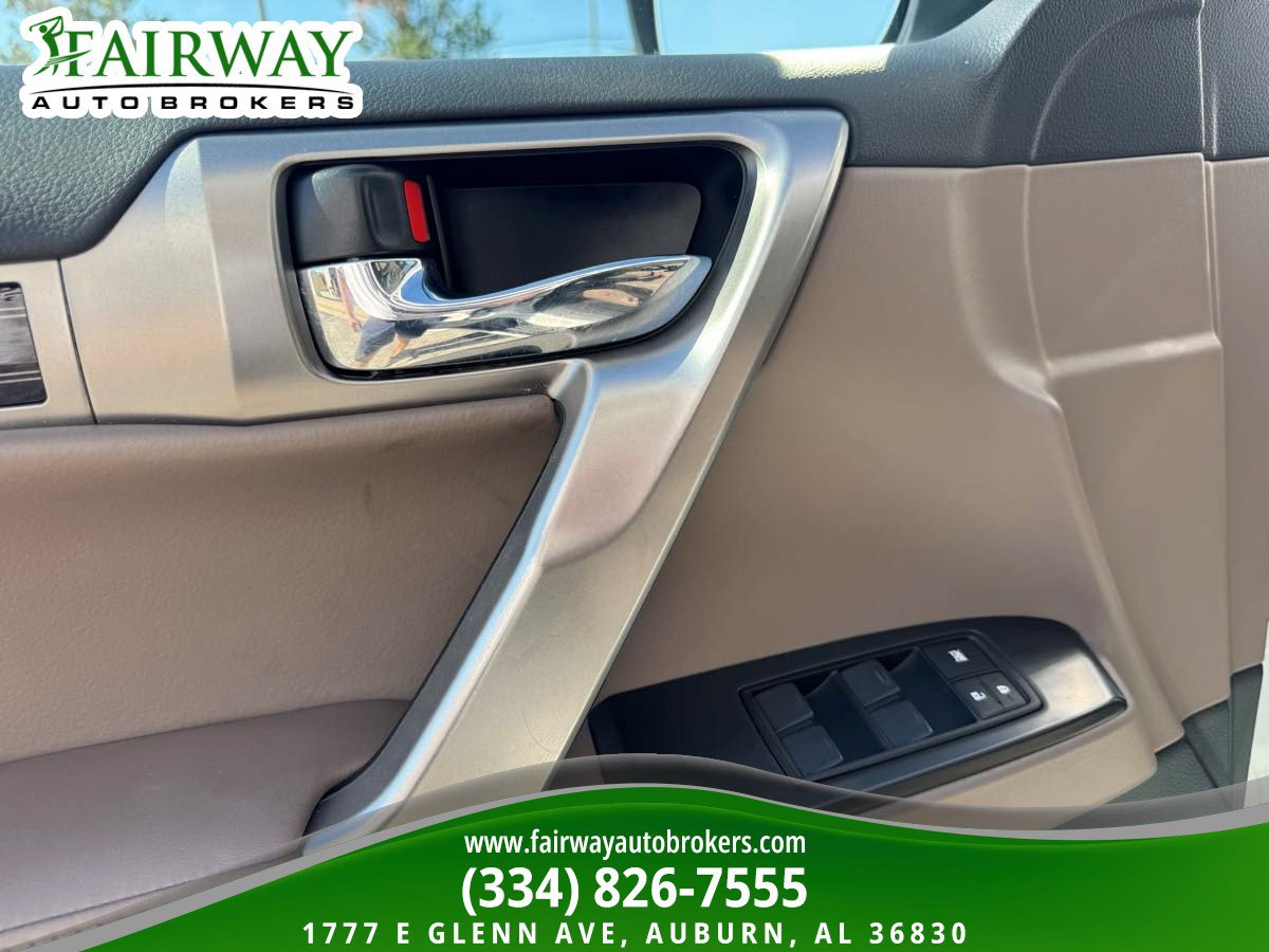 Used 2023 Lexus GX 460 Premium w/ Accessory Package AWD/4WD image 15
