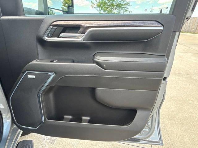 Used 2024 Chevrolet Silverado 1500 LTZ w/ LTZ Premium Package AWD/4WD image 36