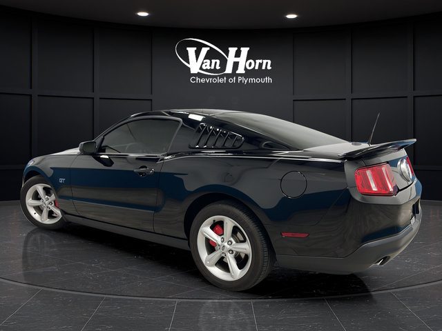 Used 2010 Ford Mustang GT RWD image 5