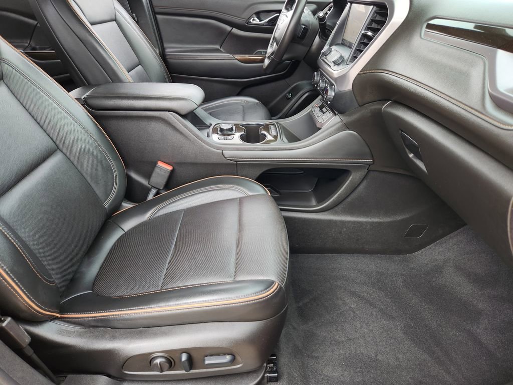 Used 2022 GMC Acadia AT4 w/ Technology Package AWD/4WD image 20