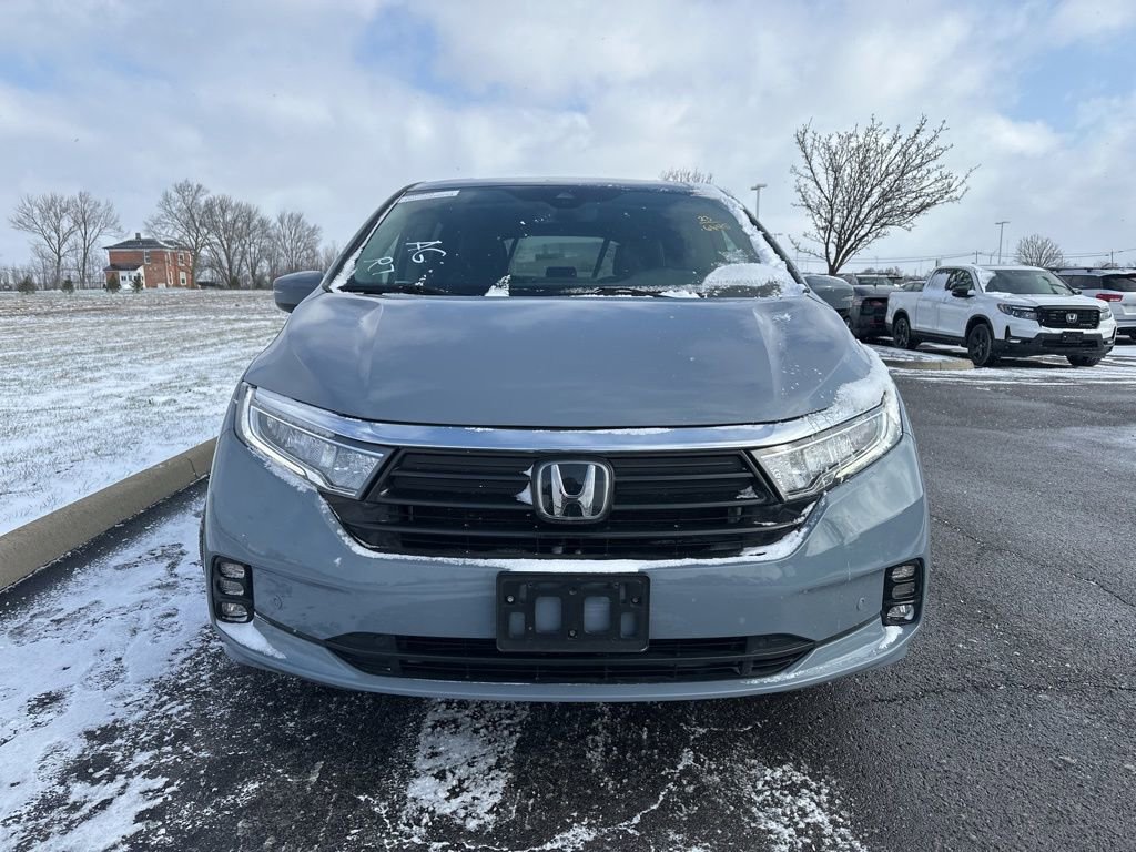 Used 2023 Honda Odyssey Elite image 2
