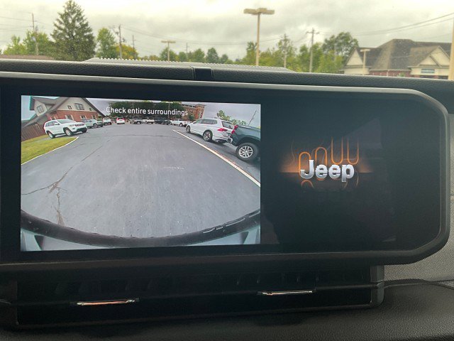 Used 2024 Jeep Wrangler Sport S image 20
