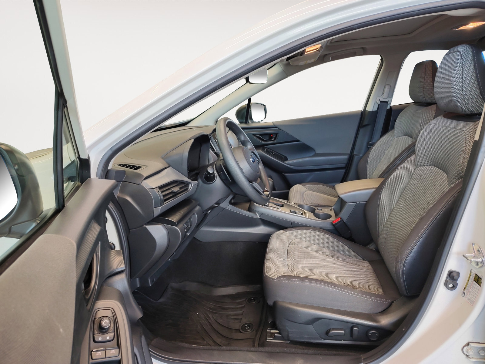 Used 2024 Subaru Crosstrek 2.0i Premium image 23