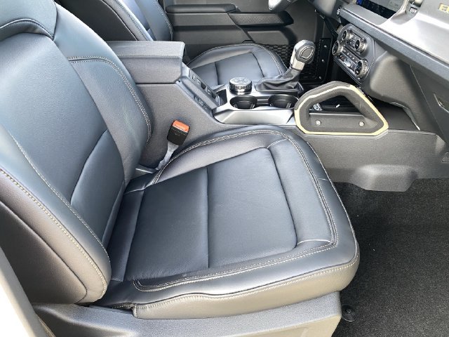 New 2026 Ford Bronco Badlands AWD/4WD image 12