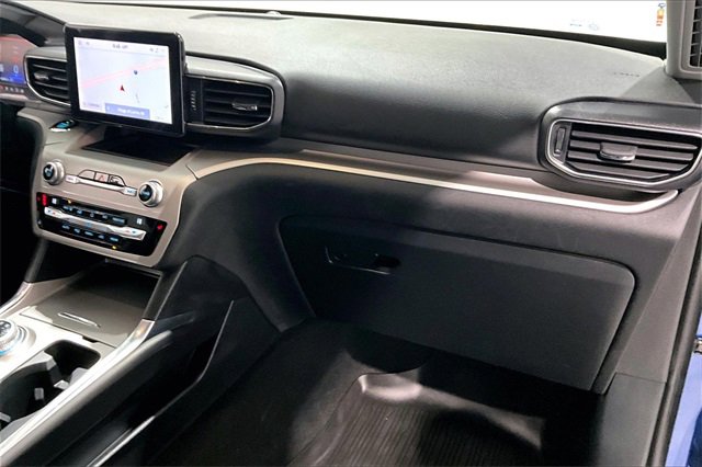 Used 2020 Ford Explorer XLT w/ Equipment Group 202A image 27