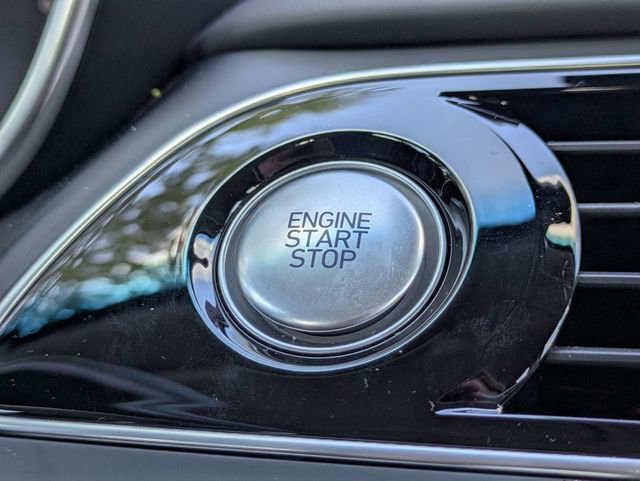 Used 2023 Genesis G70 2.0T AWD/4WD image 29