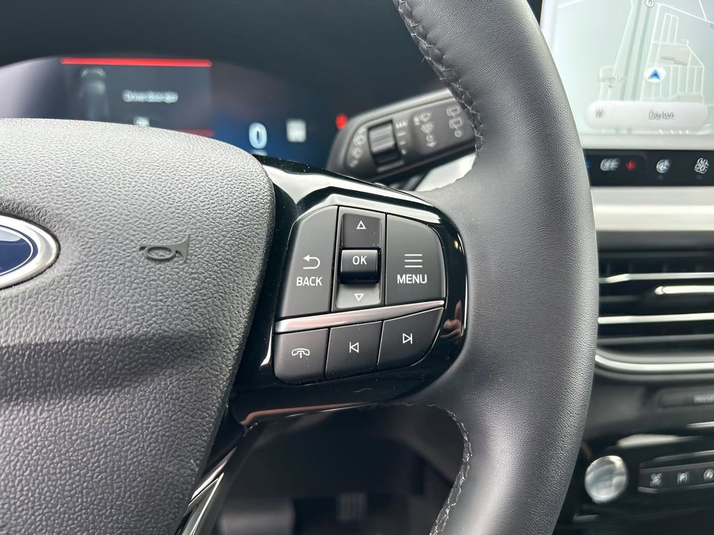 Certified 2023 Ford Escape Platinum AWD/4WD image 21