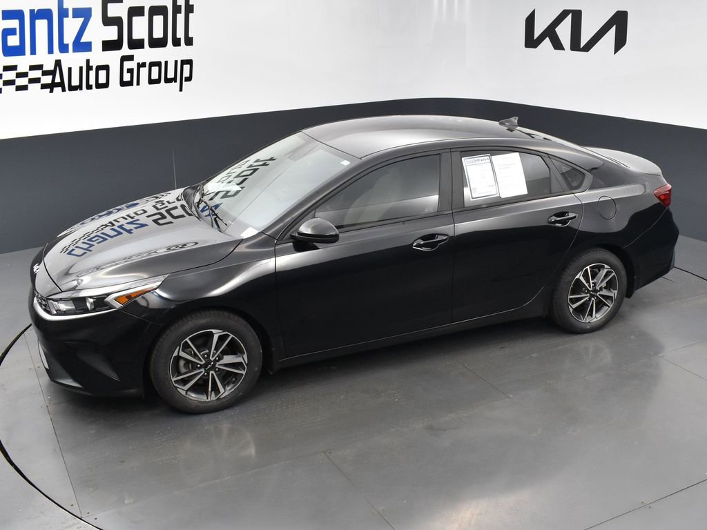 Certified 2022 Kia Forte LXS image 10