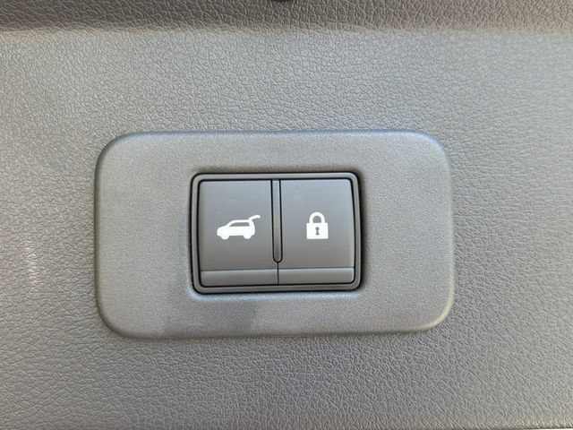 New 2026 Nissan Leaf Platinum+ FWD image 21