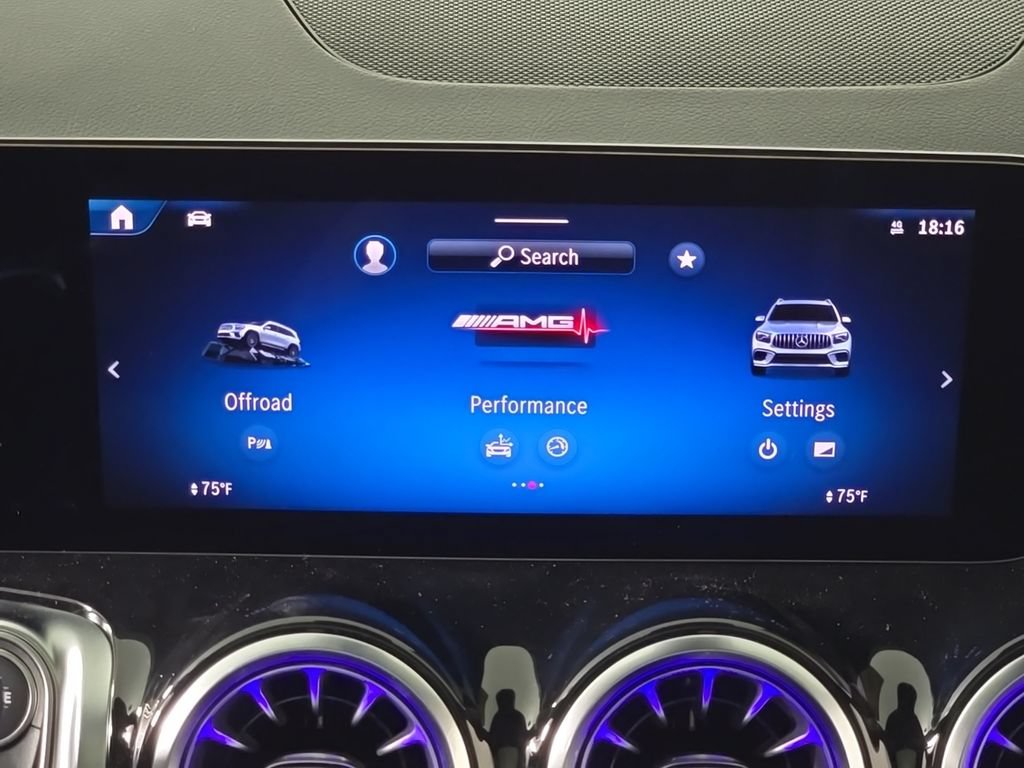 New 2026 Mercedes-Benz GLB 35 AMG 4MATIC image 21