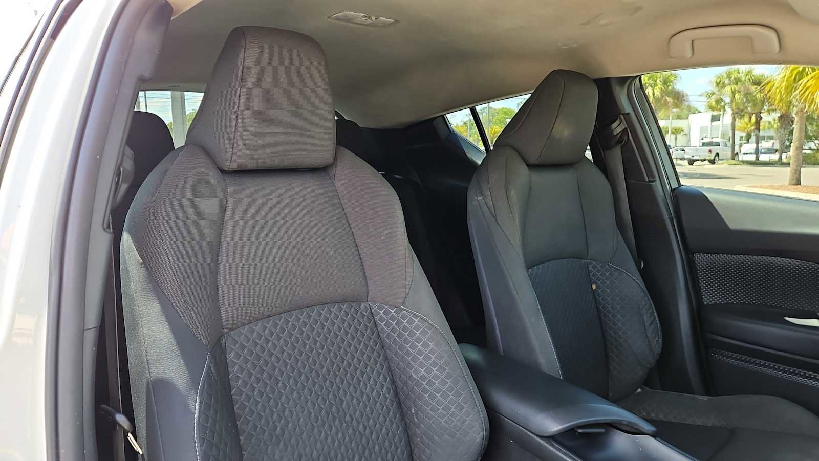 Used 2021 Toyota C-HR LE FWD image 25