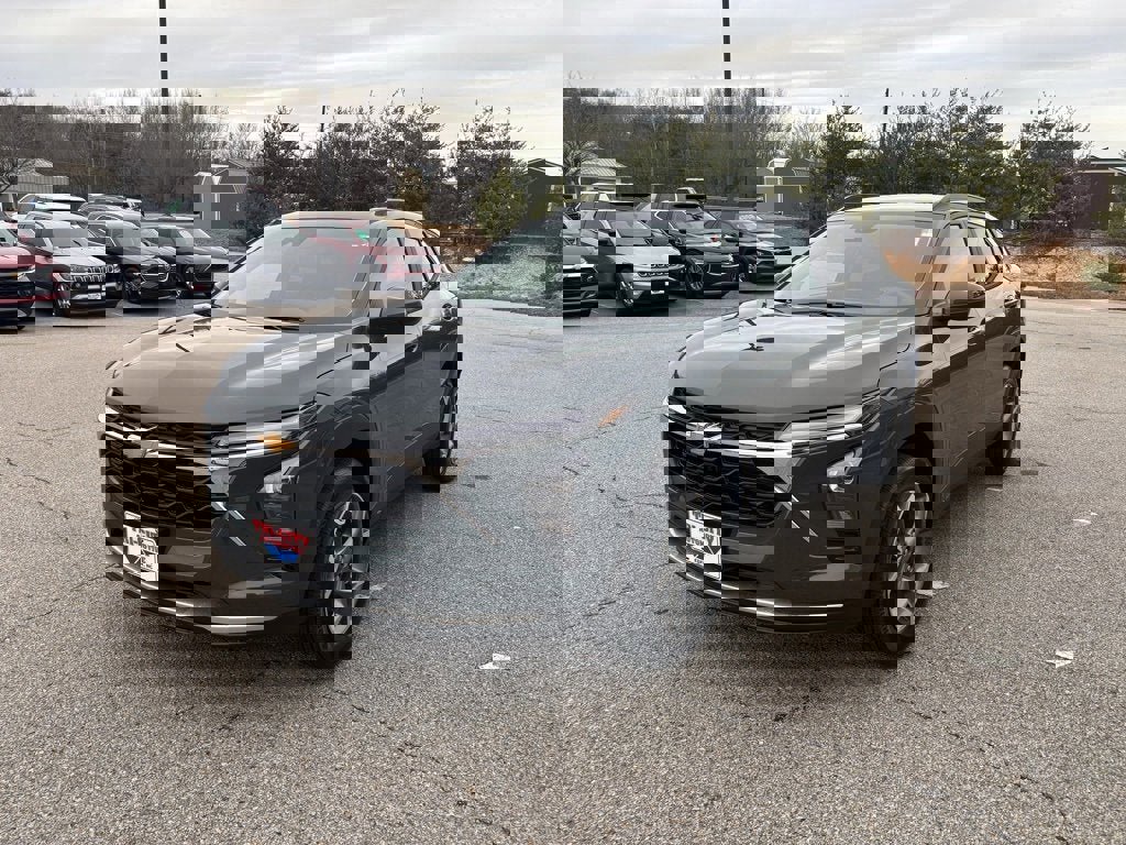 New 2026 Chevrolet Trax LT w/ Driver Confidence Package image 3