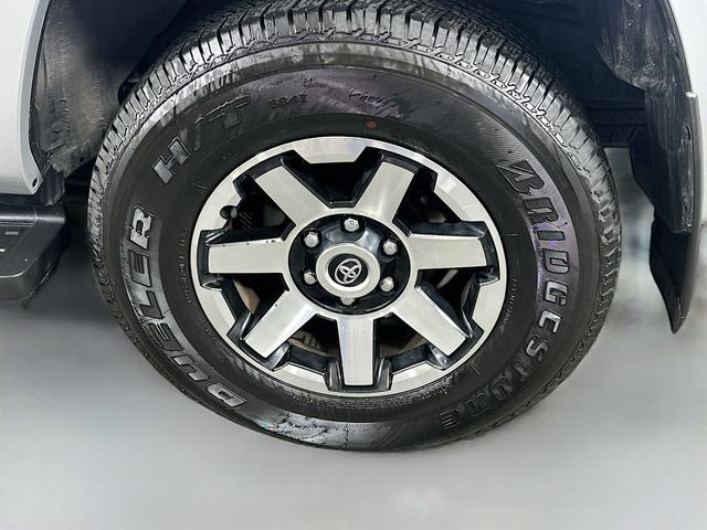 Used 2024 Toyota 4Runner TRD Off-Road Premium image 30
