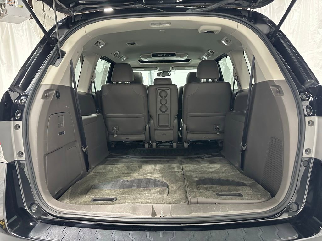 Used 2016 Honda Odyssey Touring Elite image 51