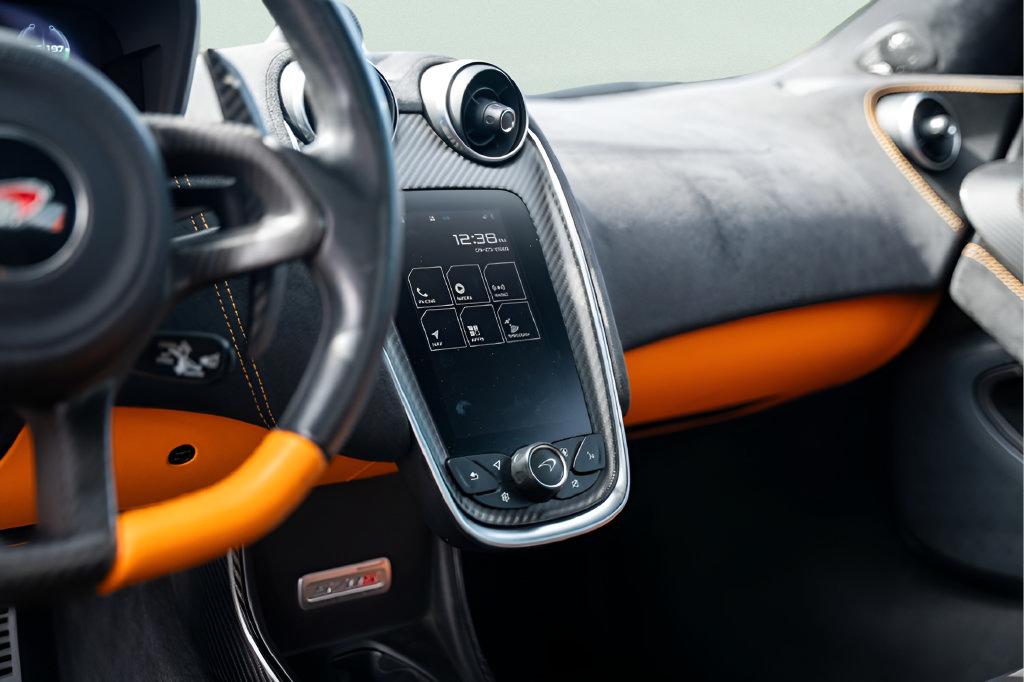 Used 2018 McLaren 570S Spider RWD image 40