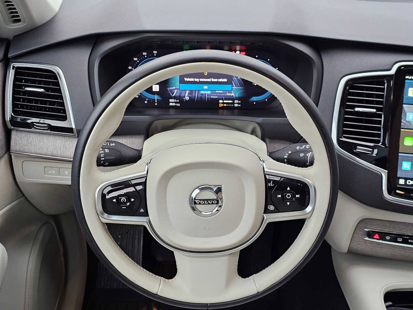 Used 2023 Volvo XC90 T8 Plus w/ Protection Package image 22