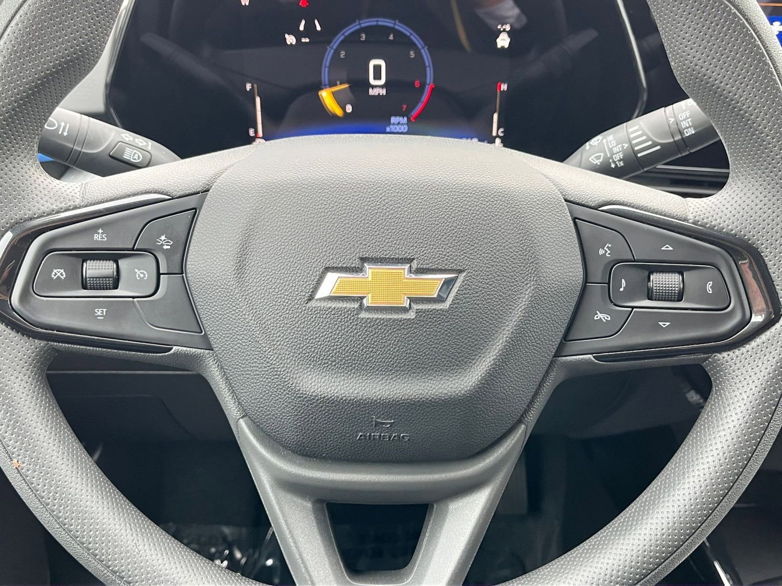 Used 2025 Chevrolet Trax LT image 25