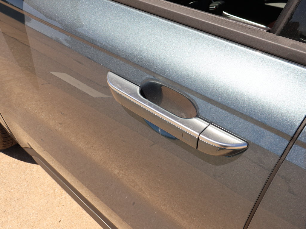 New 2027 Kia Carnival SX w/ Dark Edition Package FWD image 21