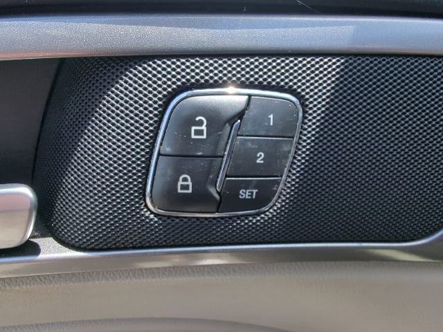 Used 2019 Ford Fusion SEL FWD image 15