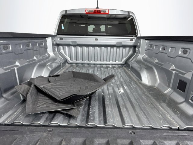 Used 2025 Chevrolet Colorado Trail Boss AWD/4WD image 25