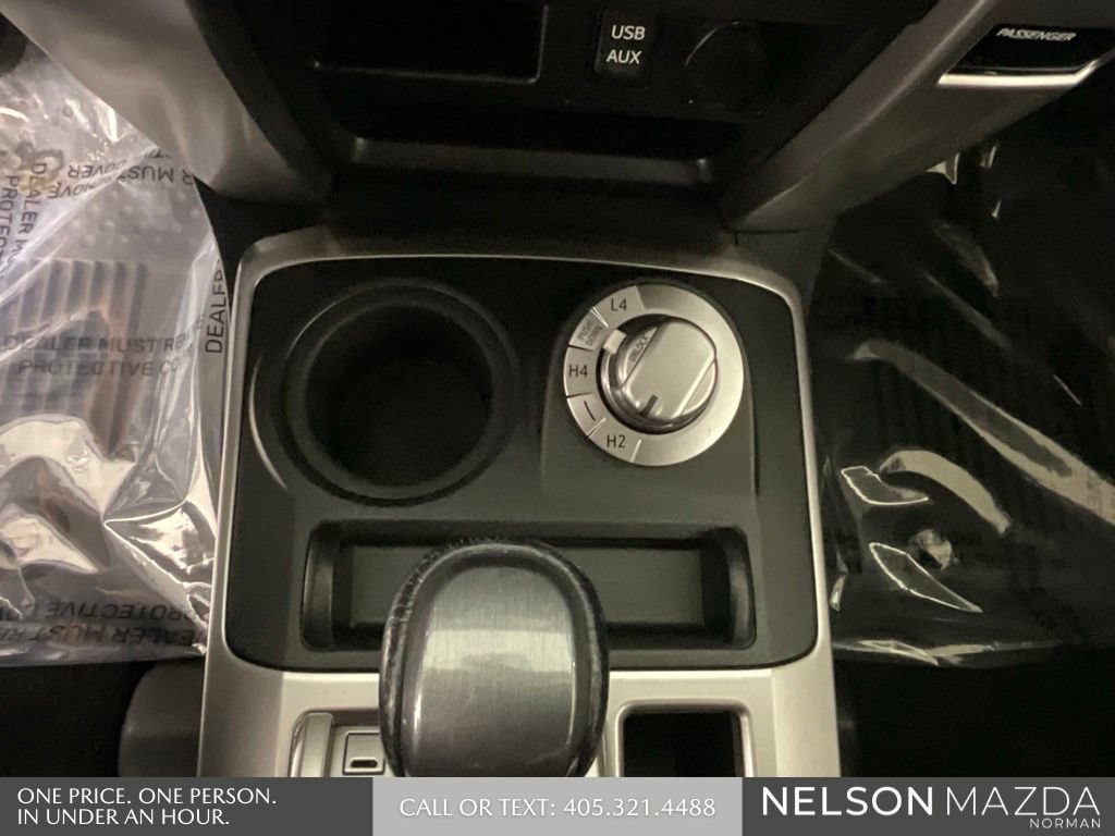 Used 2016 Toyota 4Runner SR5 AWD/4WD image 37