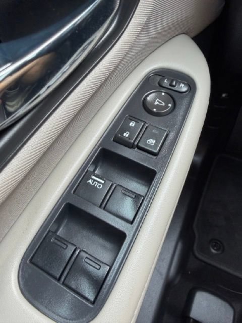 Used 2018 Honda HR-V LX image 16
