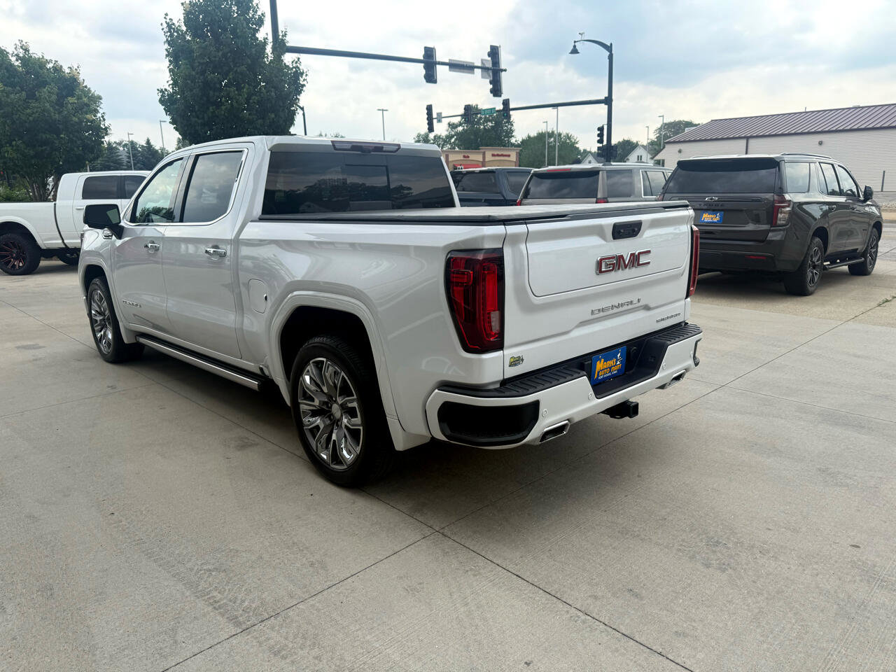 Used 2023 GMC Sierra 1500 Denali w/ Denali Reserve Package image 4