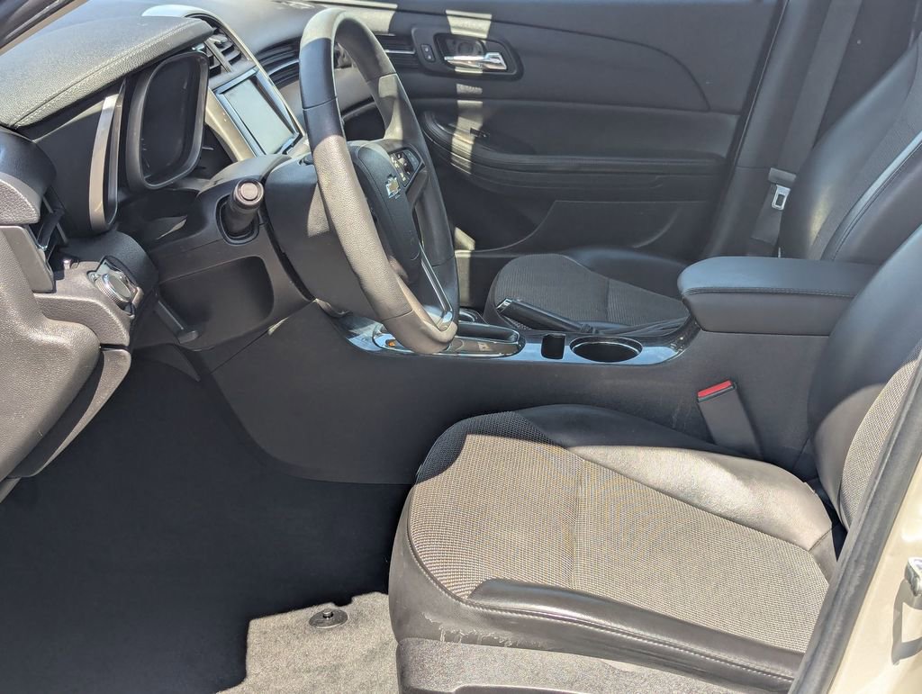 Used 2015 Chevrolet Malibu LT w/ Power Convenience Package FWD image 11