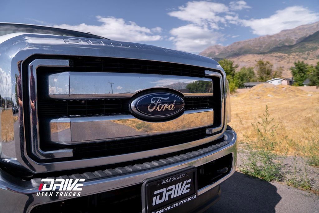 Used 2012 Ford F350 Lariat w/ Lariat Interior Pkg image 8