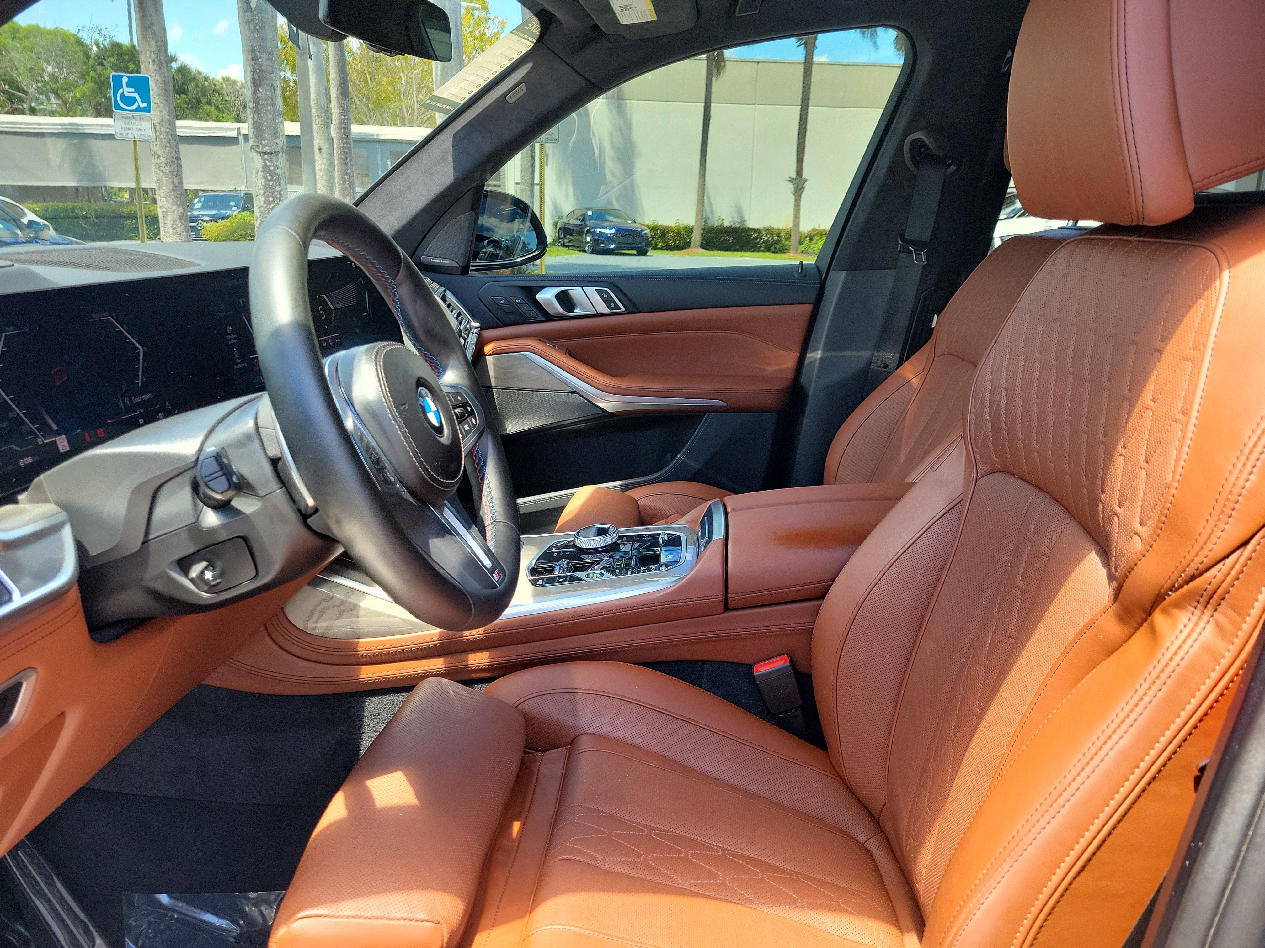 Used 2024 BMW X7 M60i w/ Executive Package AWD/4WD image 17