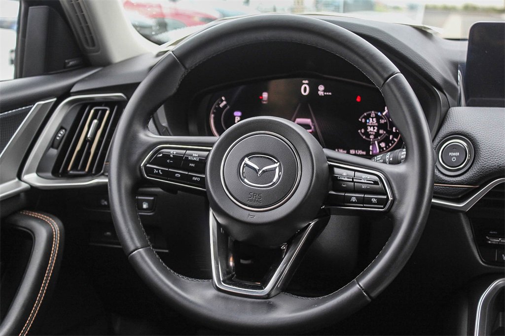 New 2025 MAZDA CX-70 Plug-In Hybrid w/ Premium Pkg image 17