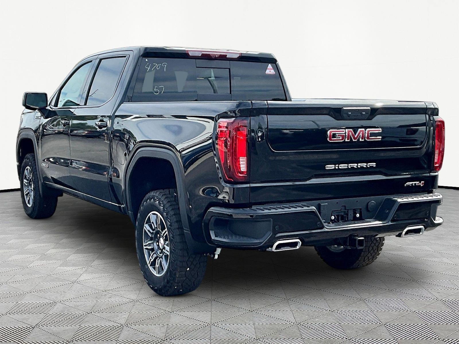 New 2026 GMC Sierra 1500 AT4 w/ AT4 Premium Package AWD/4WD image 4