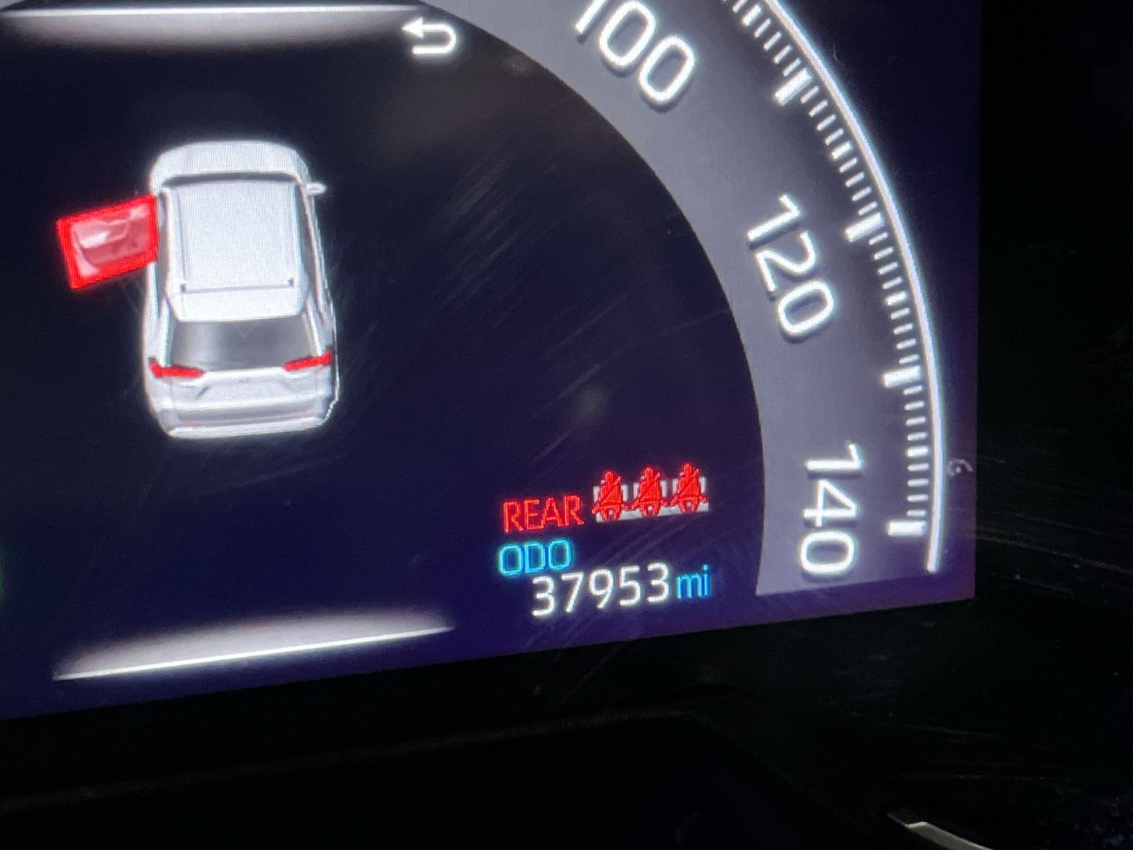 Used 2023 Toyota RAV4 SE w/ Weather & Moonroof Package image 29