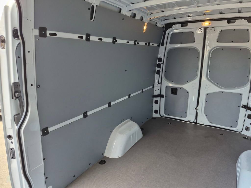 Used 2025 Mercedes-Benz Sprinter 2500 image 16