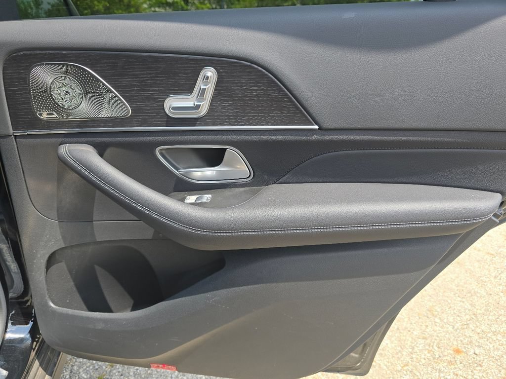 Certified 2024 Mercedes-Benz GLS 450 4MATIC image 24