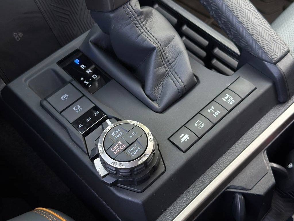 Used 2025 Toyota 4Runner Trailhunter AWD/4WD image 30