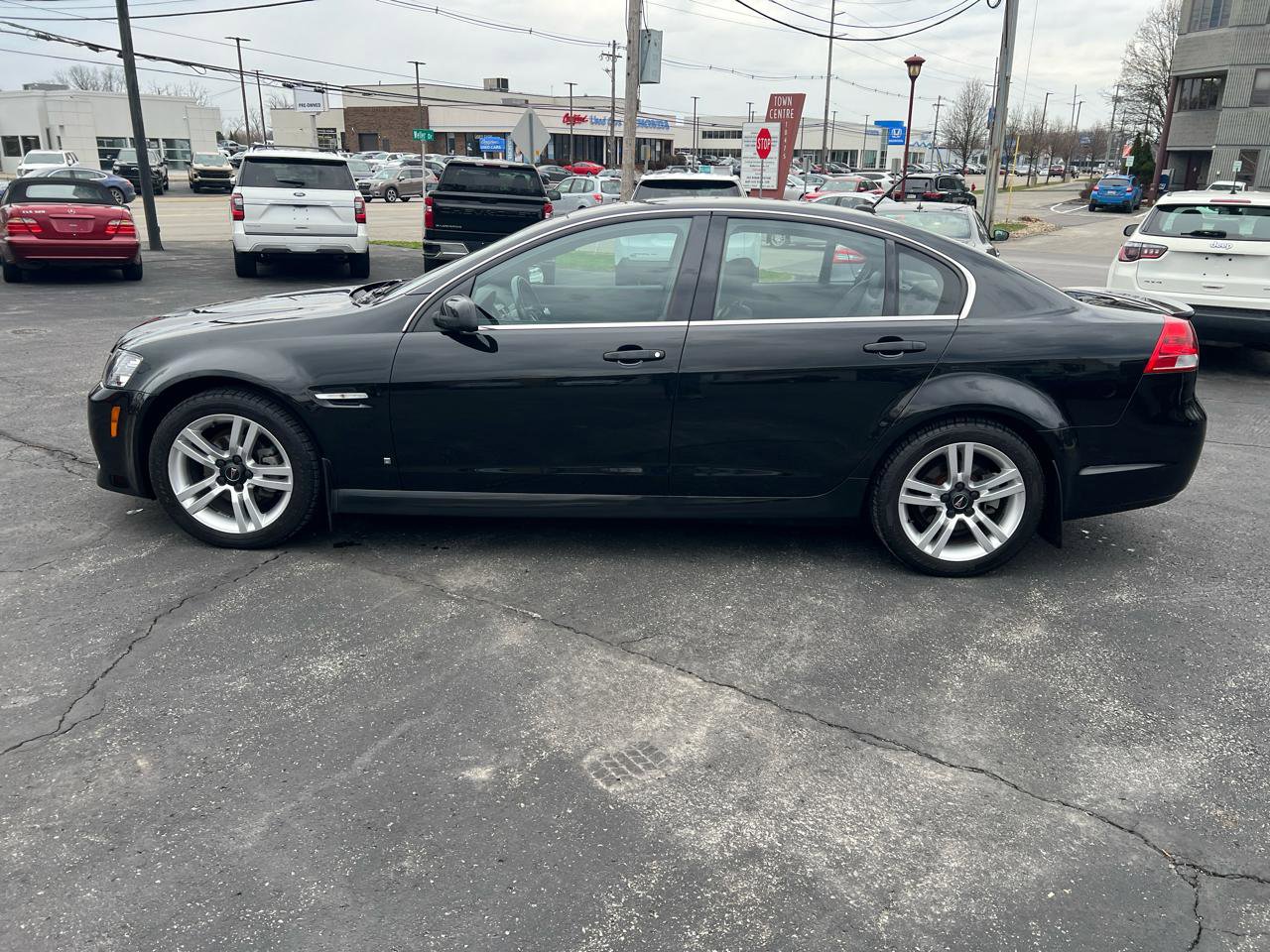 Used 2009 Pontiac G8 4dr Sdn w/ Premium Package image 8